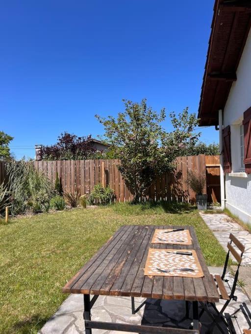 Agreable Maison Landaise Proche Du Lac Sanguinet Buitenkant foto